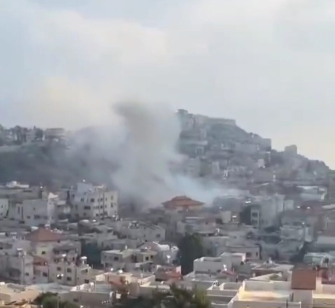 מג'דל שמס. שיגור של חיזבאללה שפגע בעשרות נערים במגרש הכדורגל מג'דל שמס. שיגור של חיזבאללה שפגע בעשרות נערים במגרש הכדורגל