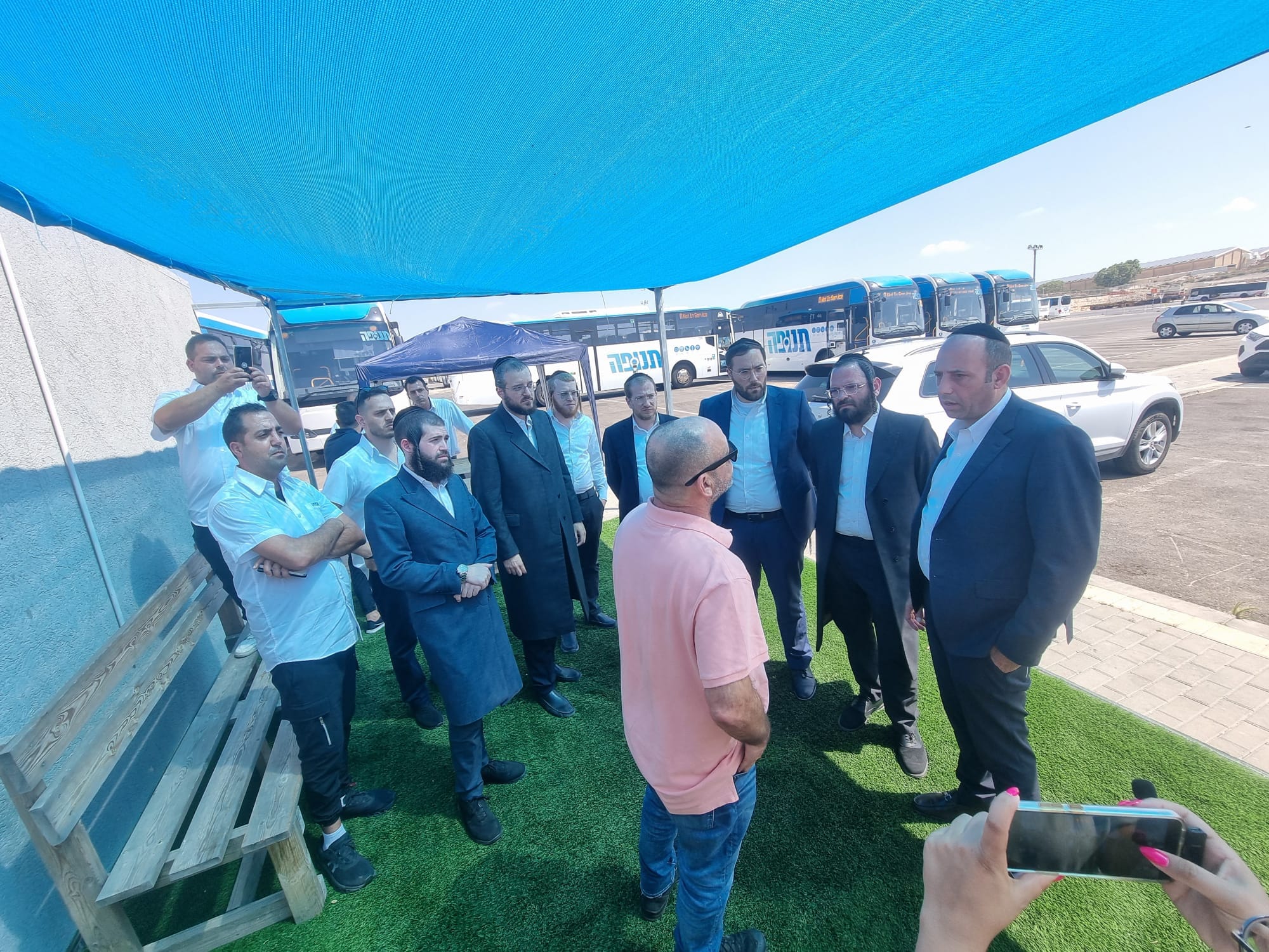 חברת תנופה עם אוטובוסים חדשים בבית שמש