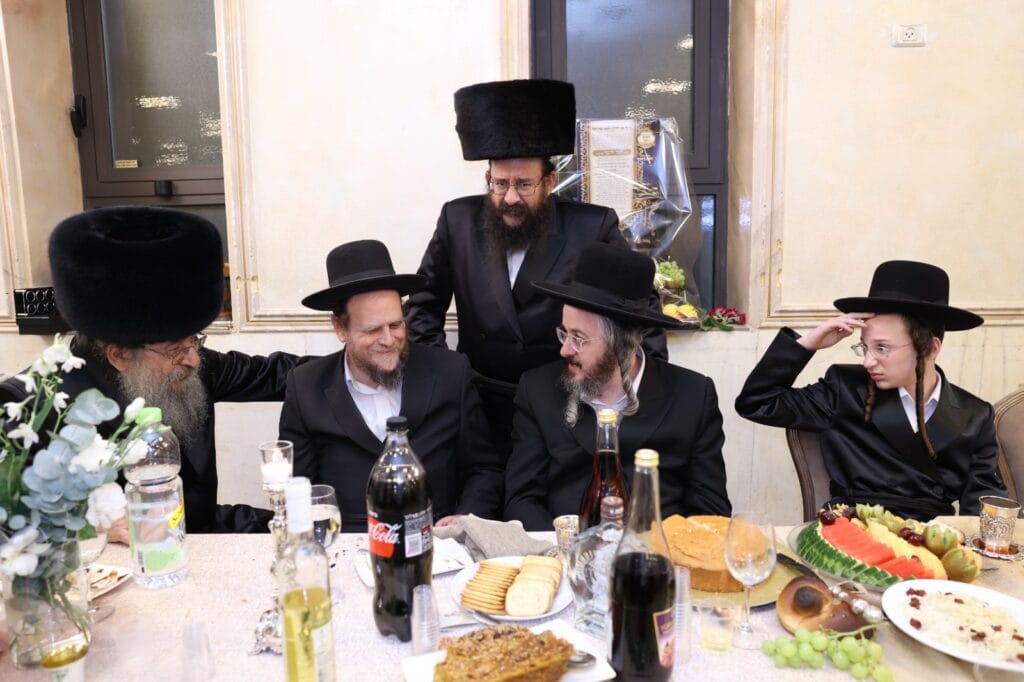 בר מצווה לבן סגר"ע בית שמש חנוך דרנגר / צילום: לוי עמית